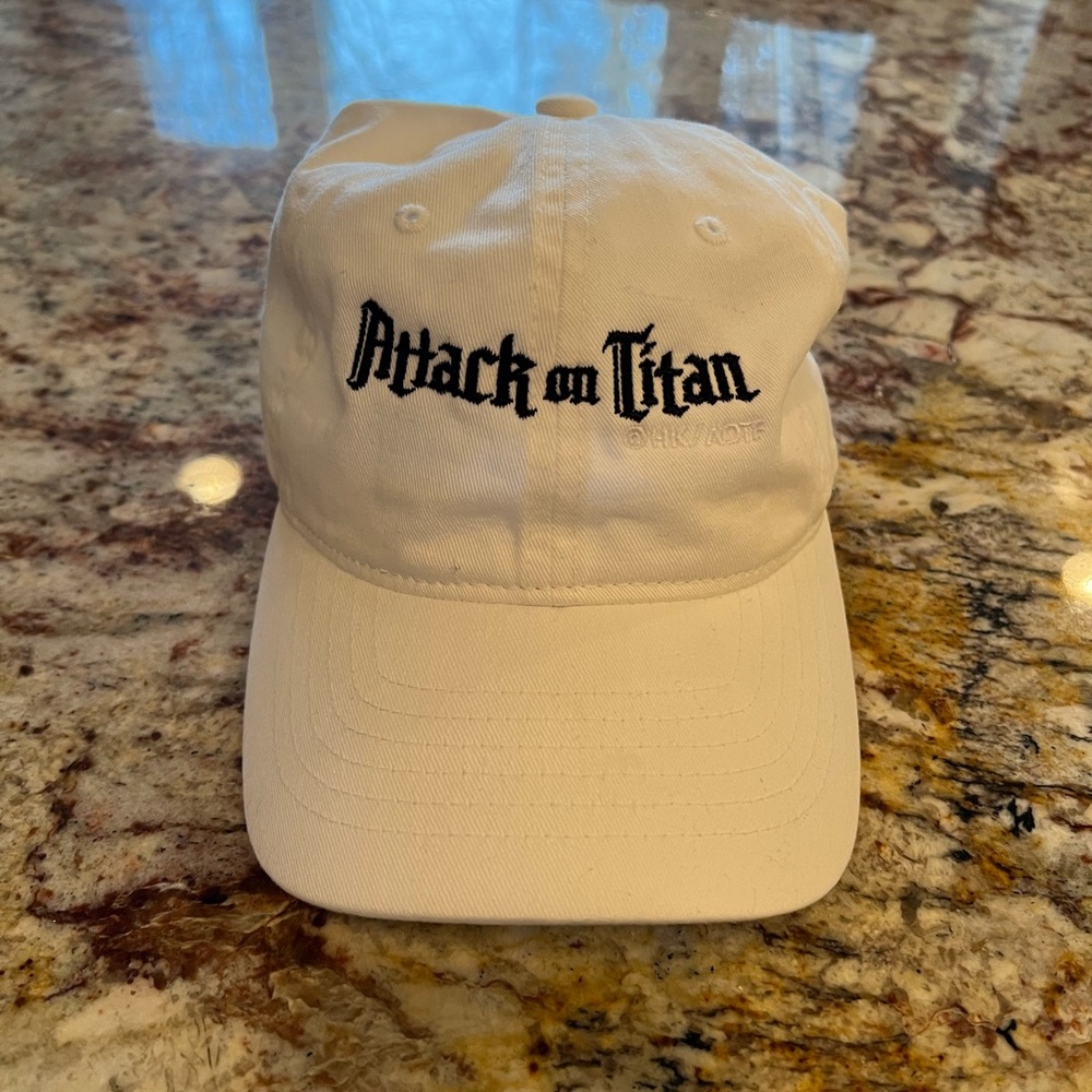 Attack on Titan White Cap / unisex cap